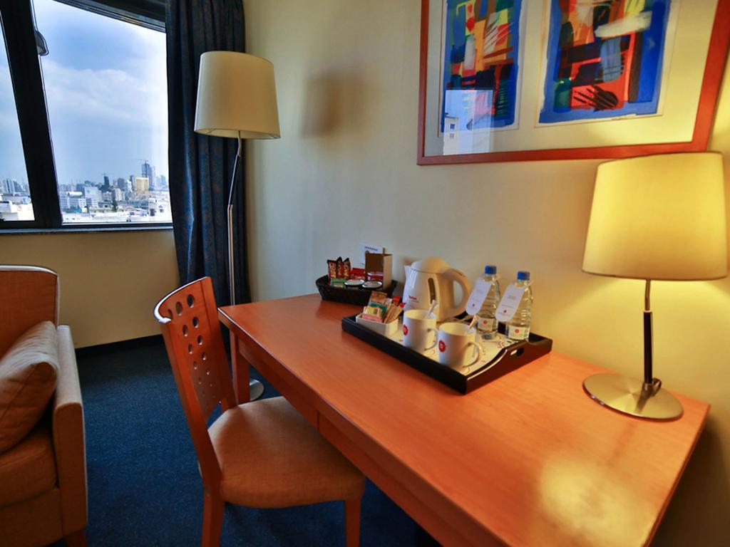 ביירות Lancaster Tamar Hotel- Hadath מראה חיצוני תמונה