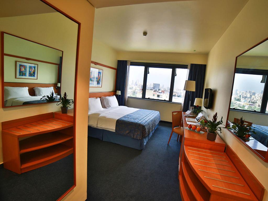 ביירות Lancaster Tamar Hotel- Hadath מראה חיצוני תמונה