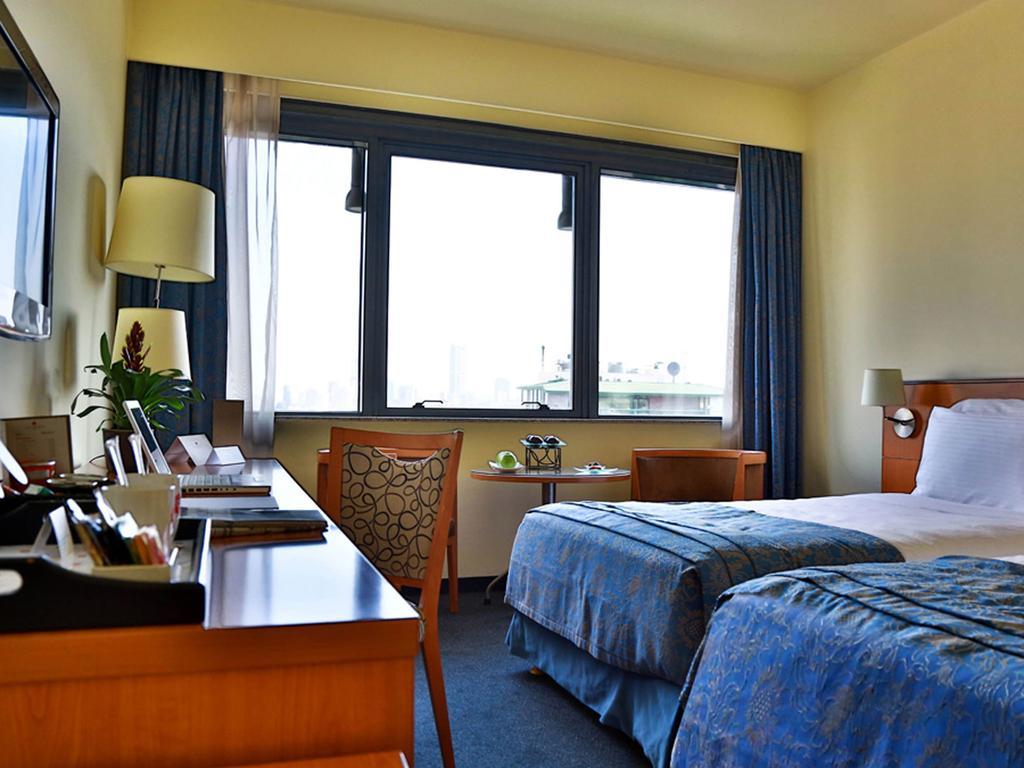 ביירות Lancaster Tamar Hotel- Hadath מראה חיצוני תמונה