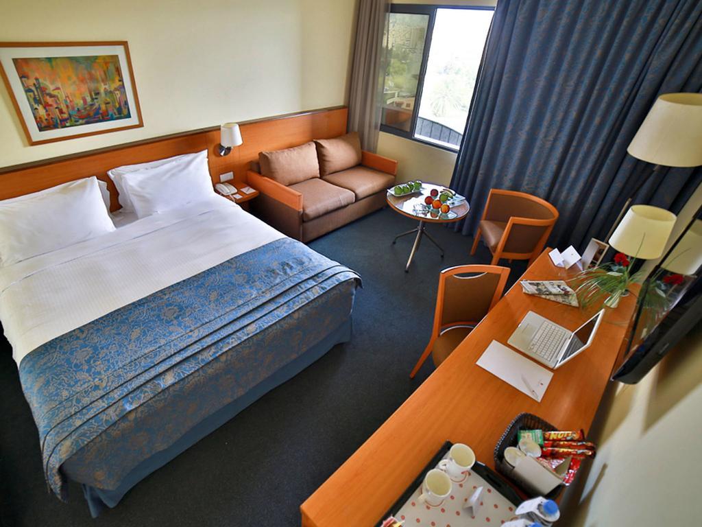 ביירות Lancaster Tamar Hotel- Hadath מראה חיצוני תמונה