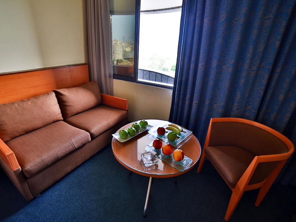 ביירות Lancaster Tamar Hotel- Hadath מראה חיצוני תמונה