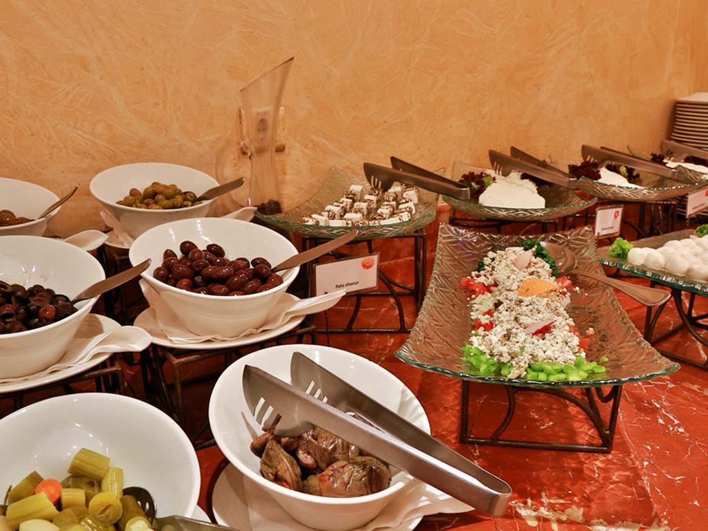 ביירות Lancaster Tamar Hotel- Hadath מראה חיצוני תמונה