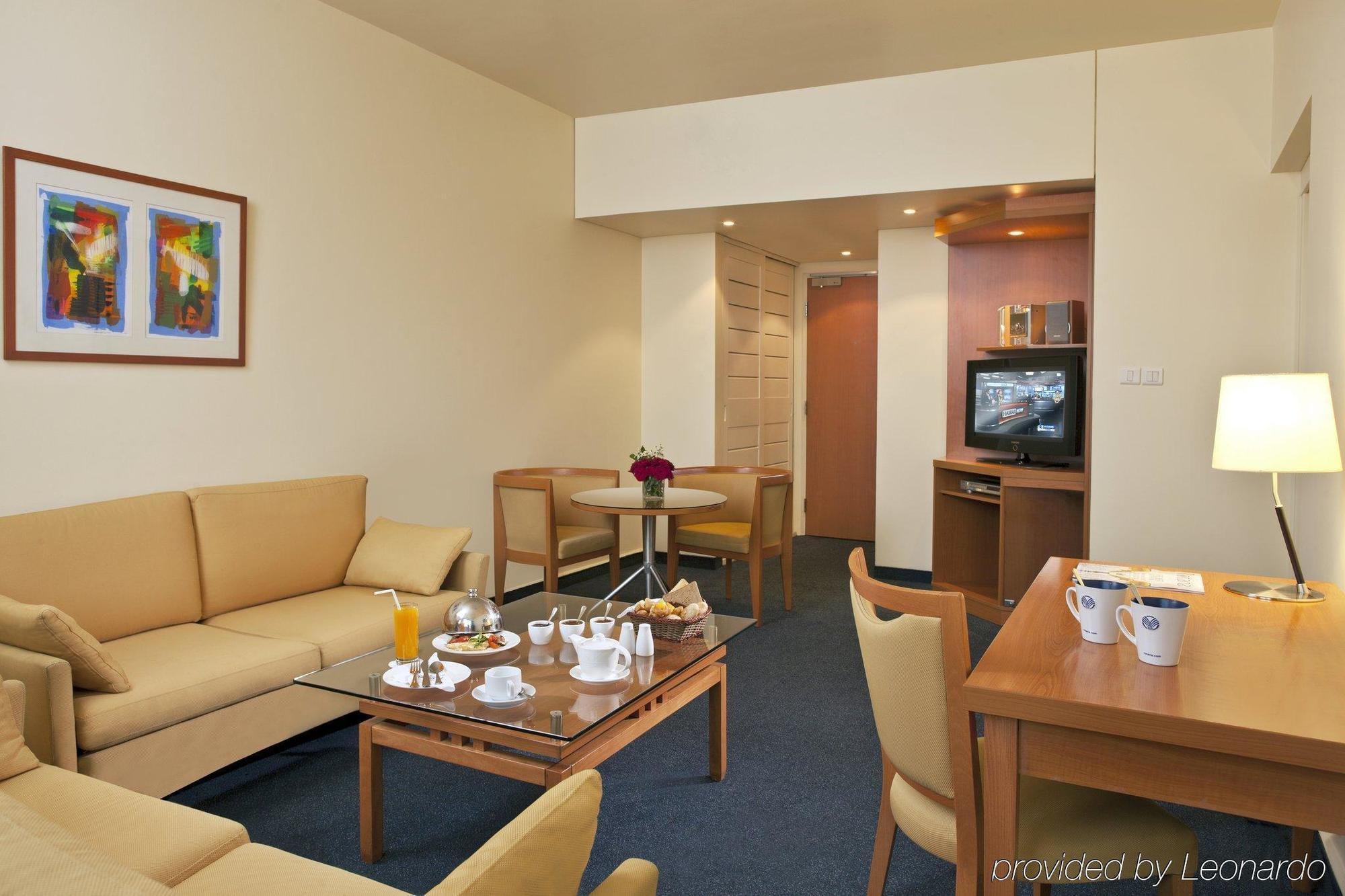 ביירות Lancaster Tamar Hotel- Hadath מראה חיצוני תמונה